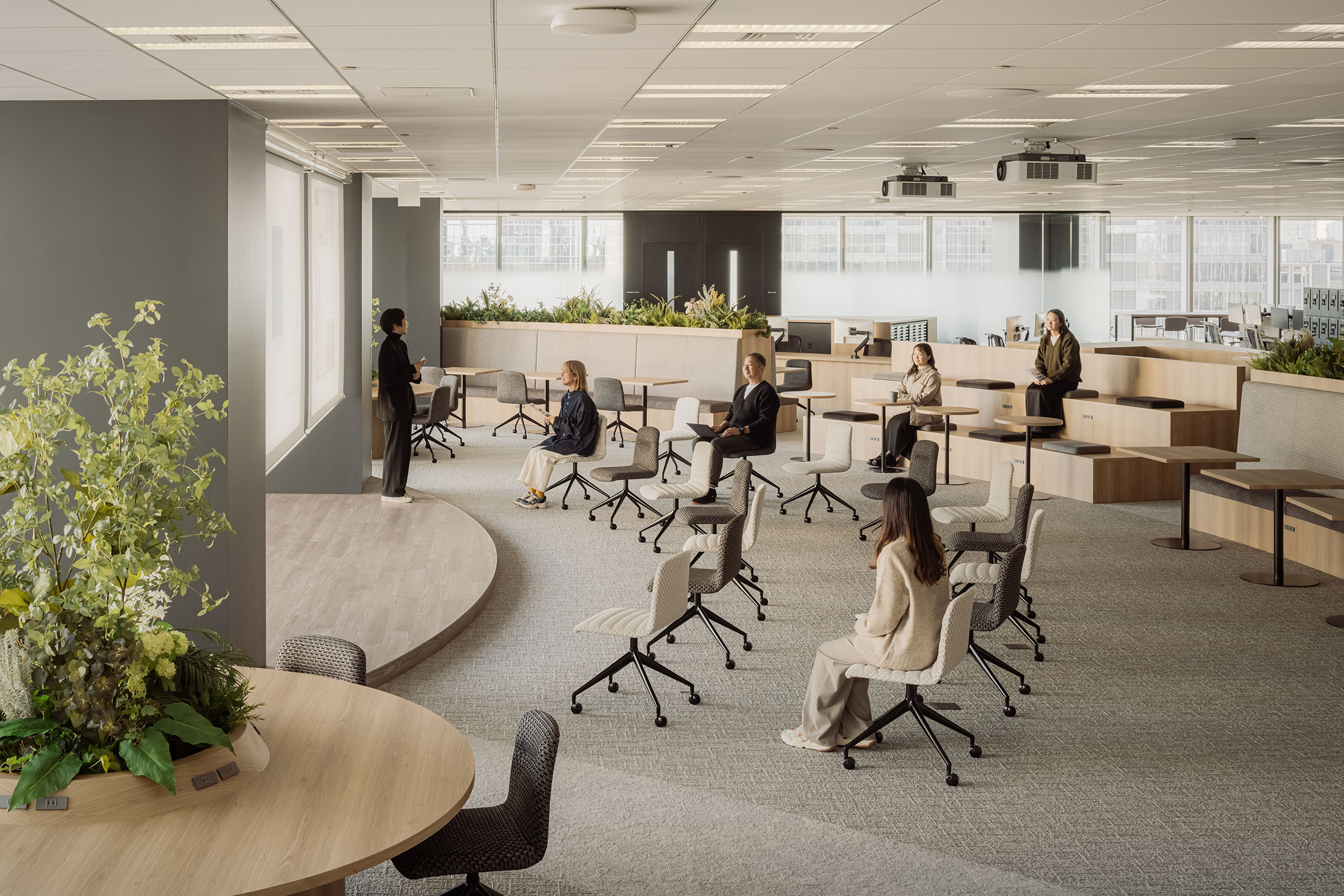 セミナーも開催できるコミュニケーションエリア