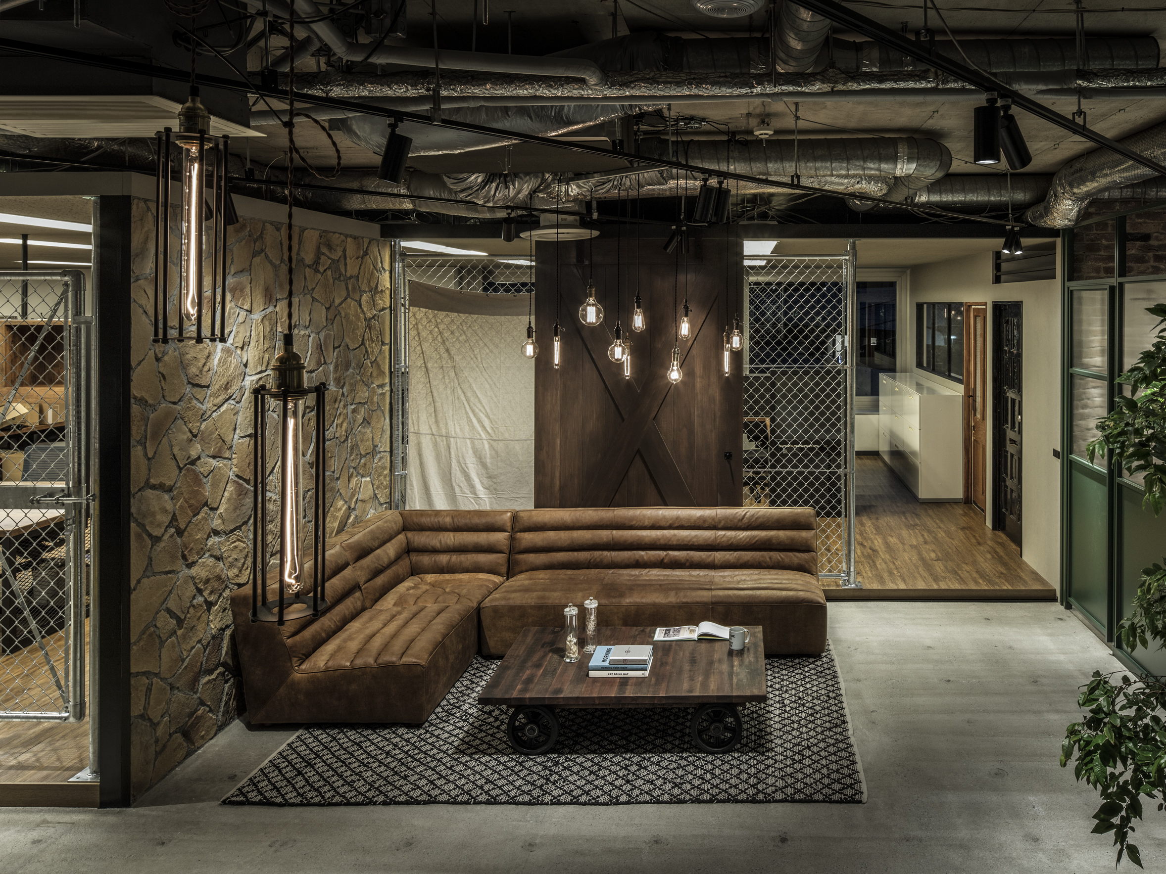 Entrance Waiting Space