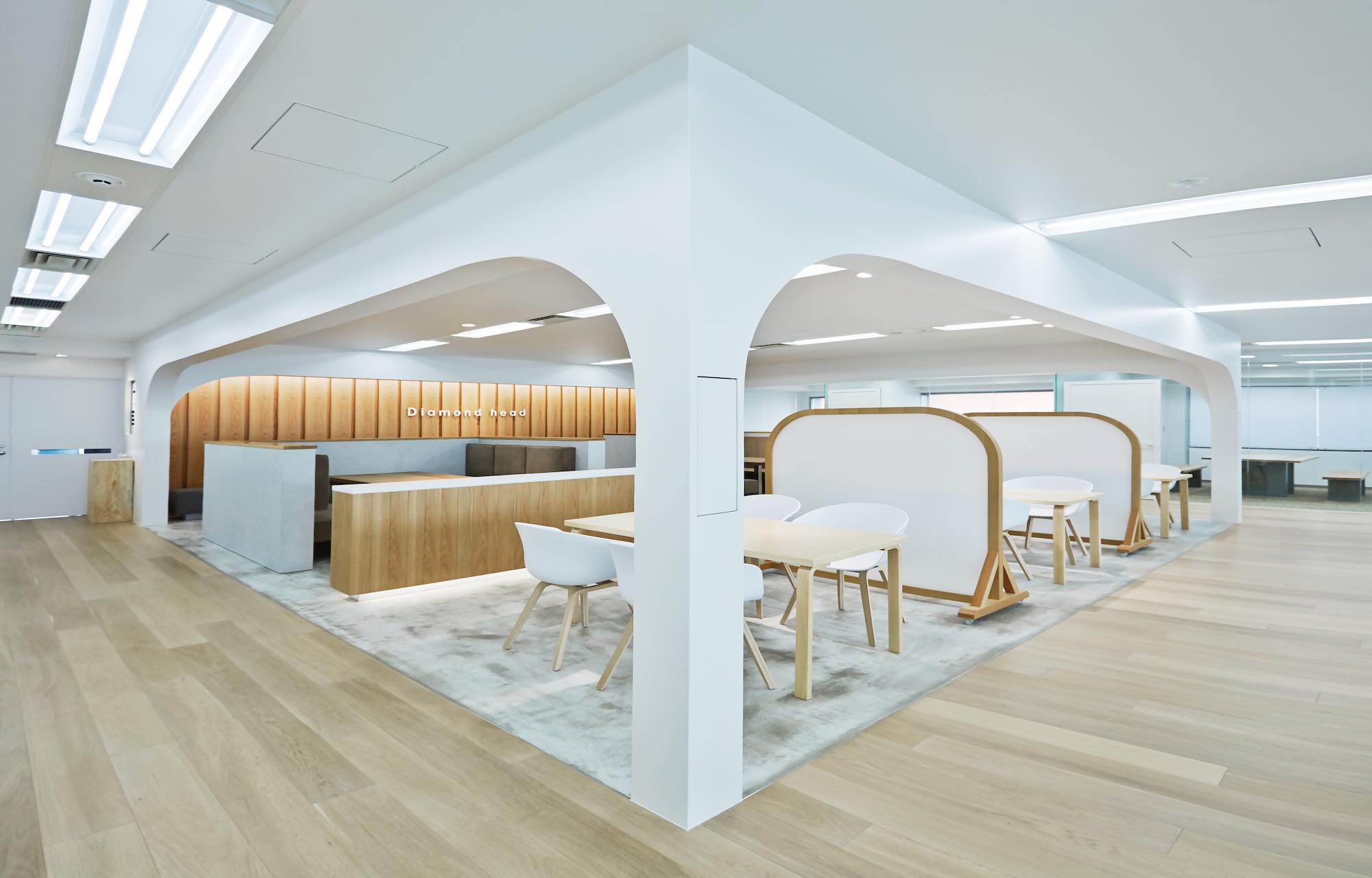 ダイアモンドヘッド株式会社 Tokyo Office Meeting Space デザイン・レイアウト事例